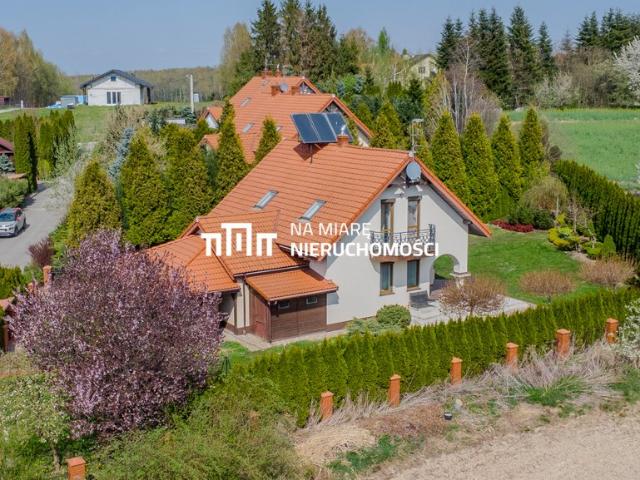 Komfortowy dom z garażem, nowoczesne wnętrza, osiedle pod lasem