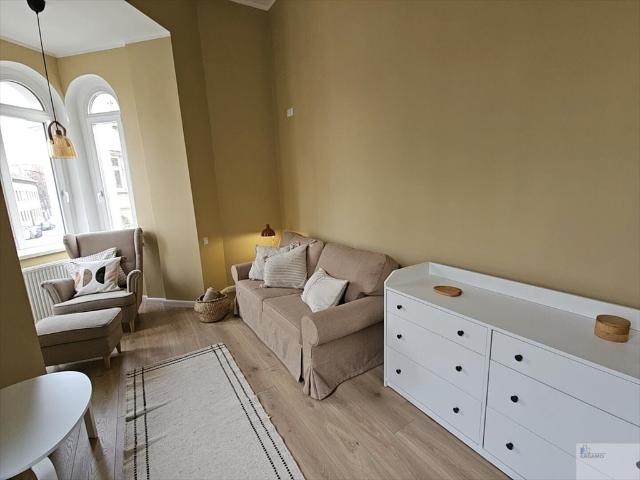 Na wynajem komfortowy pokój w odnowionym apartamencie 115 m² w Zabrzu