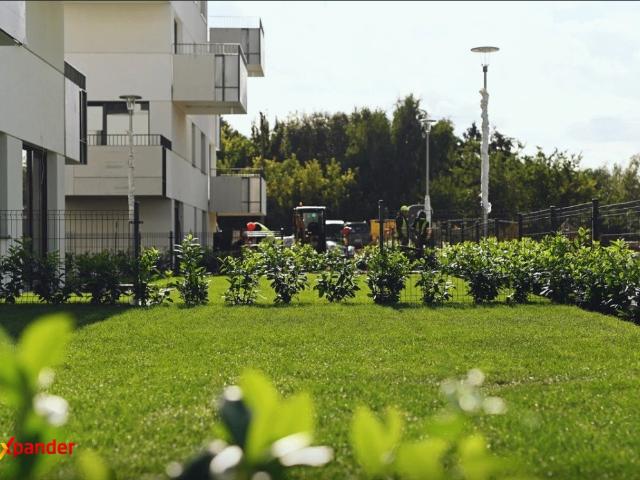 Sprzedam komfortowe 2 pokojowe mieszkanie z ogródkiem i tarasem