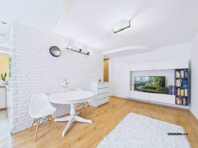 Komfortowe 3 pokojowe mieszkanie po remoncie, balkon polecam!