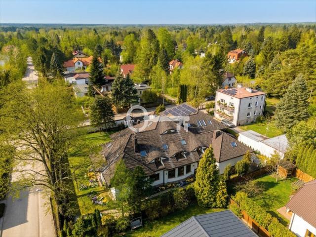 Komorów Dom 750 m² z halą sportową i sauną na wynajem