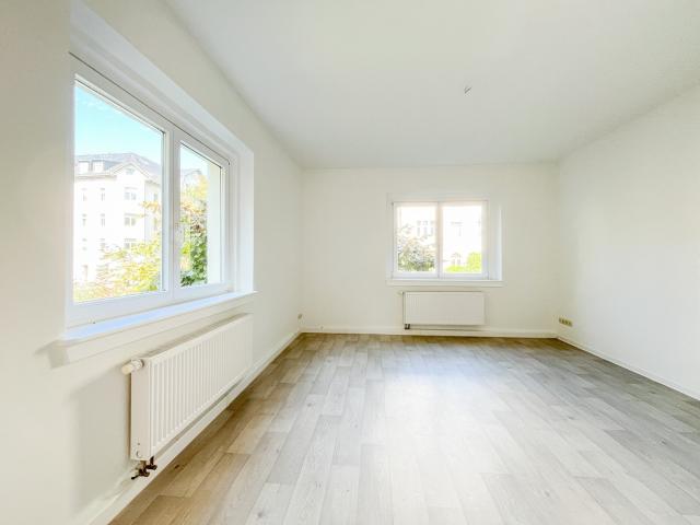 Kompakt, cool, dein – kleines Zuhause mit Einbauküche!