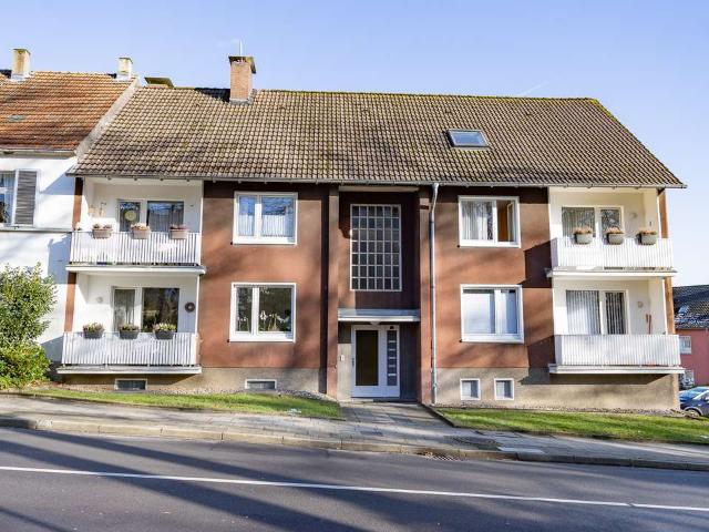 Kompakt, ruhig, zentral – 2 Zimmer Dachgeschosswohnung mit optimalen Grundriss