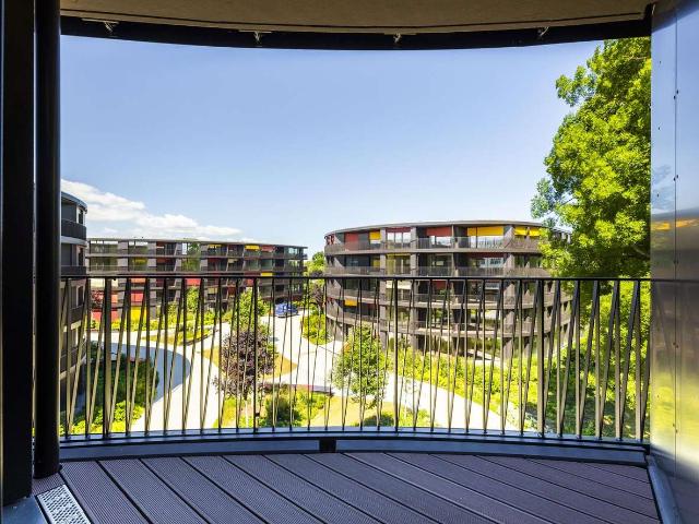 Kompakte 1 Zimmer Wohnung mit Loggia am Elbufer – Marina Garden