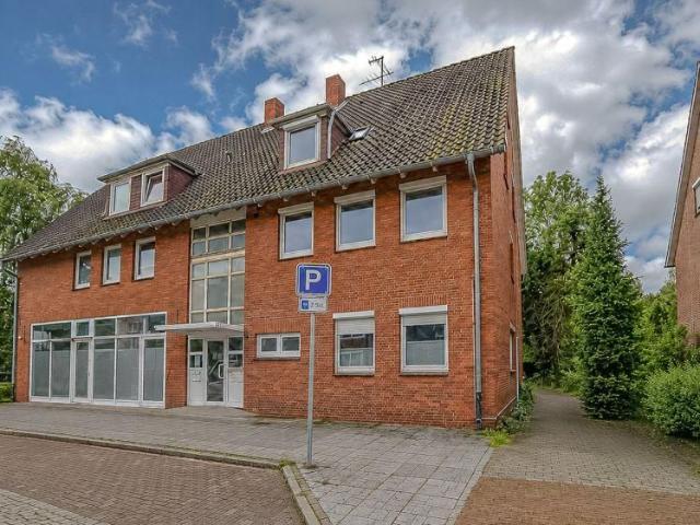 Kompakte 1,5 Zimmer Souterrainwohnung mit neuer Einbauküche