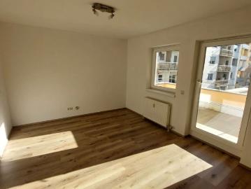 Kompakte 2 Zimmer Wohnung mit Balkon im Herzen Innsbrucks: Mentlgasse 16 Top 13