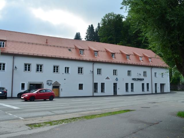 Kompakte 2 Zimmer Wohnung mit separater Küche und Abstellraum in Passau