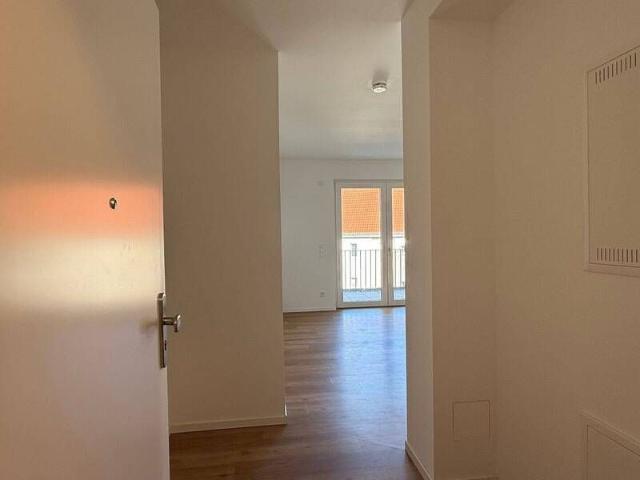 Kompakte 3 Zimmer Wohnung inkl. Loggia, Einbauküche und Keller!