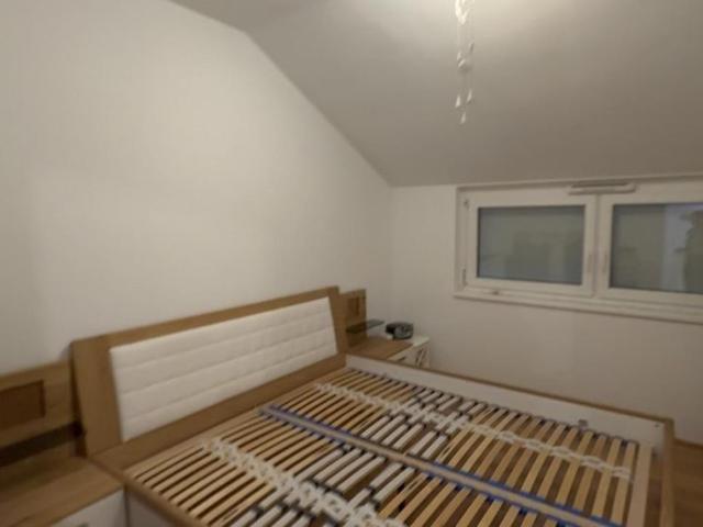 Kompakte 3 Zimmer DG Wohnung mit MEGA WEST TERRASSE 23m² nahe Akademiepark