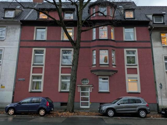 Kompakte Dachgeschosswohnung mit Ausbaupotenzial im Essener Norden!