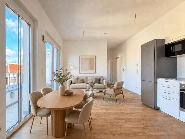 Kompakte Dachgeschosswohnung nah Schloß Charlottenburg 2,5 Zimmer am Mierendorffplatz