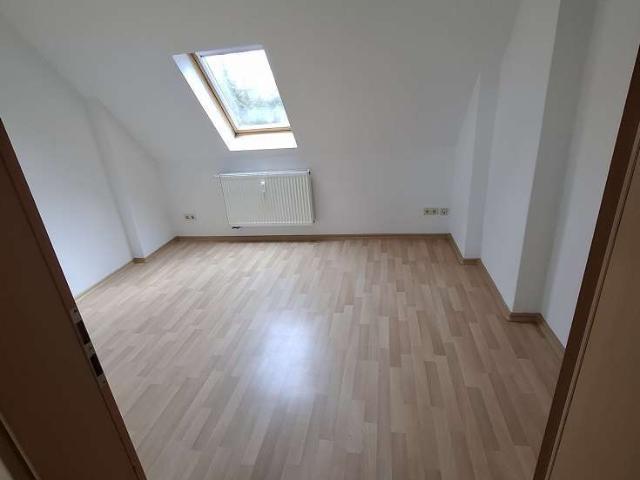 Kompakte Dachgeschosswohnung in der Kraftwerksiedlung