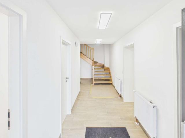 Kompakte Erdgeschosswohnung mit Stellplatz – frisch saniert inkl. Einbauküche
