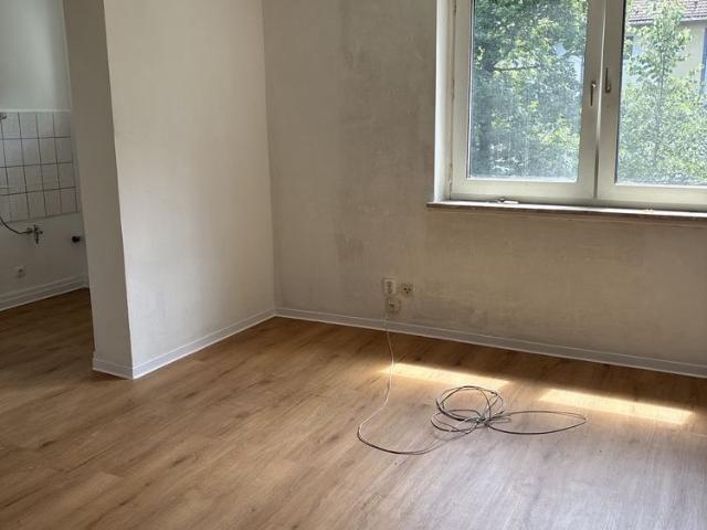 Kompakte Singlewohnung mit Badewanne in Fechenheim