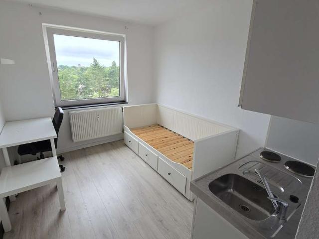 Kompaktes 1 Zimmer Apartment mit Pantryküche und Weitblick – ideal für Pendler oder Singles!