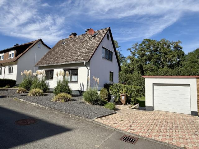 Kompaktes und gepflegtes Familiendomizil in Hoof! KEINE KÄUFERPROVISION