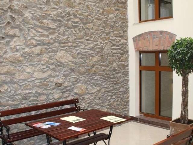 Kompaktowe biuro 9 m² na Rynku w Dzierżoniowie zapraszam