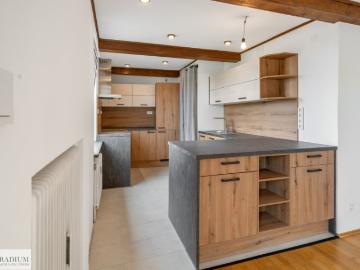 Komplett 2026 sanierte Dachgeschosswohnung in Brunn am Gebirge – sofort bezugsfertig