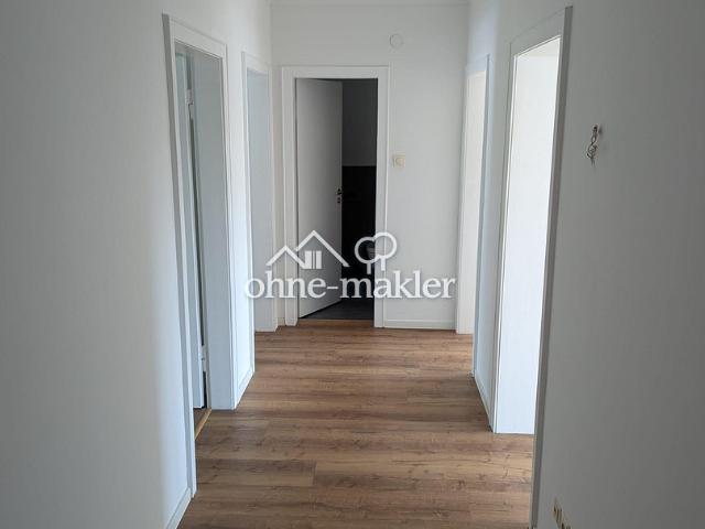 Komplett Wohnung oder einzelne WG Zimmer, zentral gelegen!