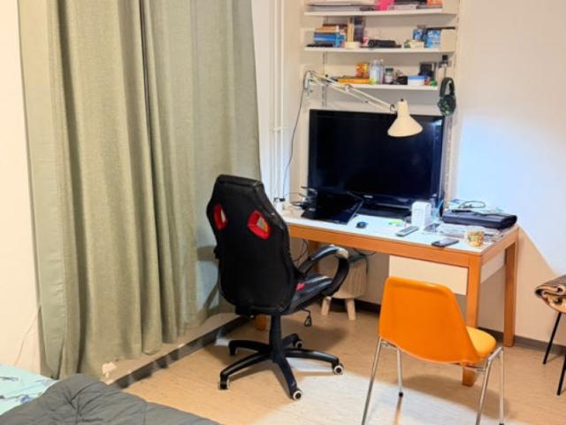 Komplett eingerichtete 2 Zimmer Wohnung für Untervermietung Fully Furnished 2 Room Apartment for Sublet