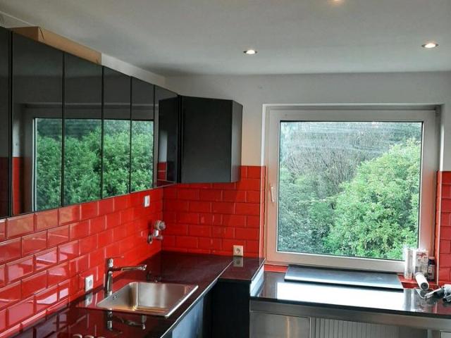 Komplett kernsanierte Penthouse Wohnung
