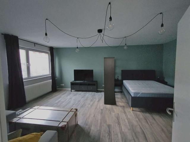 Komplett Möblierte 1,5 Zimmer Wohnung