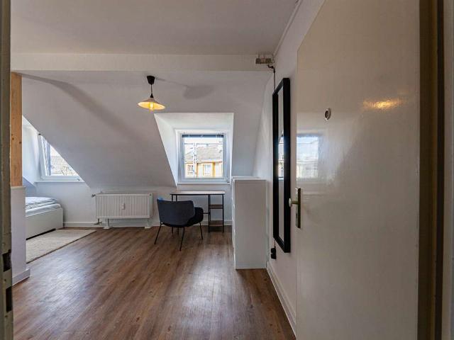 Komplett möblierte 2 Zimmer Wohnung für 1 2 Personen