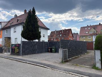 „Komplett modernisiertes Reiheneckhaus mit Sauna, Garten, Pool