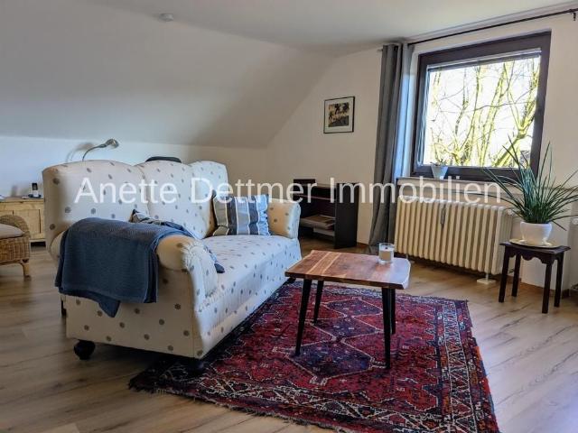 Komplett renoviert: möblierte und ausgestattete Wohnung