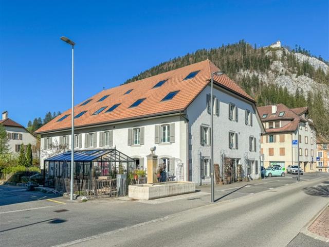 Vollständig renoviertes 2,5 Zimmer Duplex PPE im Zentrum von Fleurier