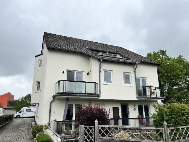 Komplett renovierte 2 Zimmer Wohnung mit Balkon und Garage in ruhiger Wohngegend von Rumeln