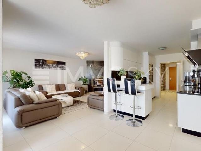 Komplett renovierte 4,5 Zimmer Wohnung am Stadtrand von Freiburg!
