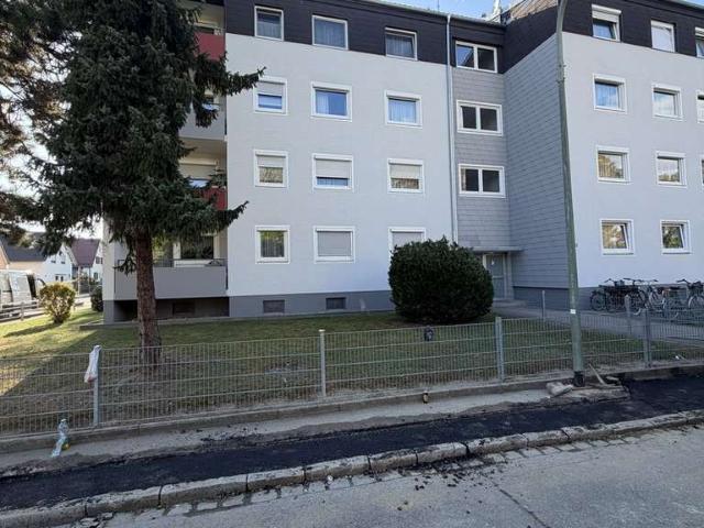 Komplett saniert mit Balkon & Klimaanlage! 3 Zimmer Wohnung mit Tiefgarage in Augsburg Lechhausen