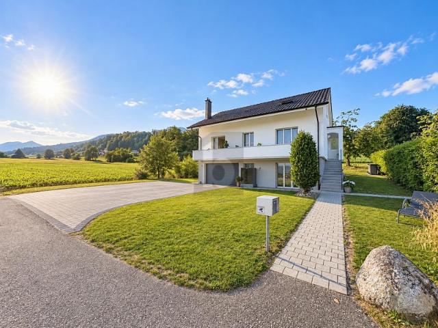 KOMPLETT SANIERT MIT PANORAMABLICK