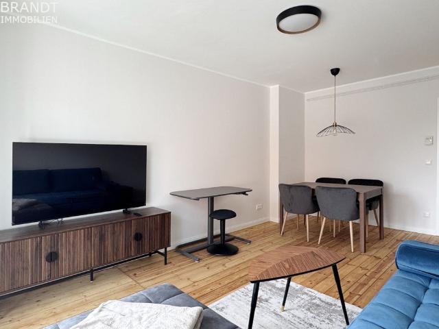 KOMPLETT SANIERT und neu möbliert in HH Winterhude! Moderne 2 Zi./56 m inkl. Reinigungsservice