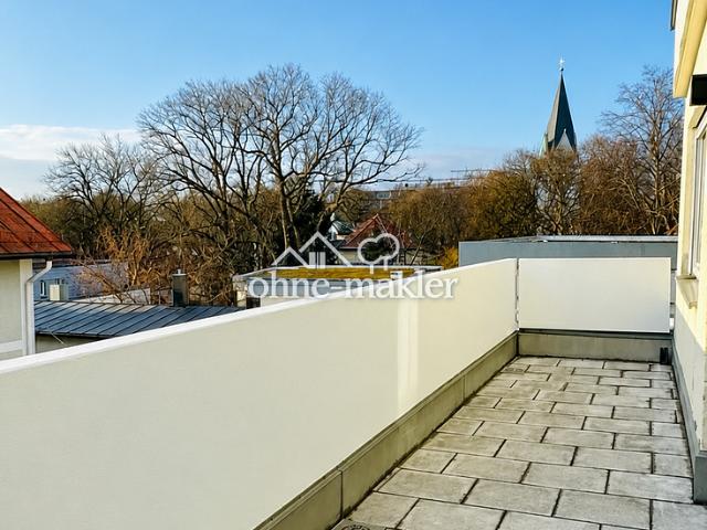 Komplett sanierte 4 Zi. Wohnung mit sonnigem Balkon in Pasing – vermietet
