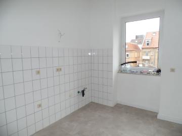 Komplett sanierte 2 Zimmer Wohnung ruhige Lage