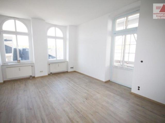 Komplett sanierte 3 Raum Wohnung mit großer Dachterrasse mitten im Zentrum von Annaberg Buchholz!