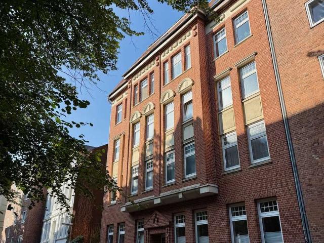 Komplett sanierte 3 Zimmer ETW im 1. OG, sonnig mit Südwestbalkon