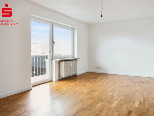Komplett sanierte Wohnung mit Südloggia