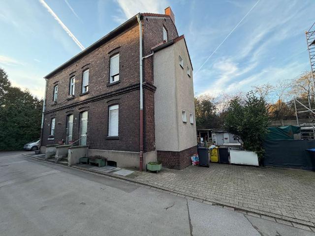 Komplettes Doppelhaus in Bottrop, sanierungsbedürftig, provisionsfrei