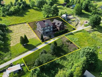 Kompleks 3 budynków z widokiem na Babią Górę