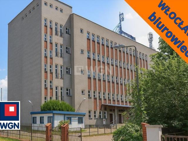 Kompleks biurowy 7508 m² w centrum Włocławka parking