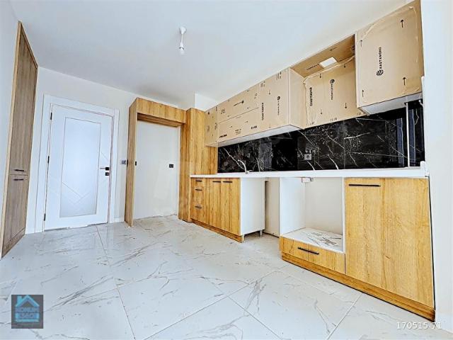 KONUM 360 ERKİLETTE CADDE ÜZERİ SATILIK LÜKS 3+1 DAİRELER