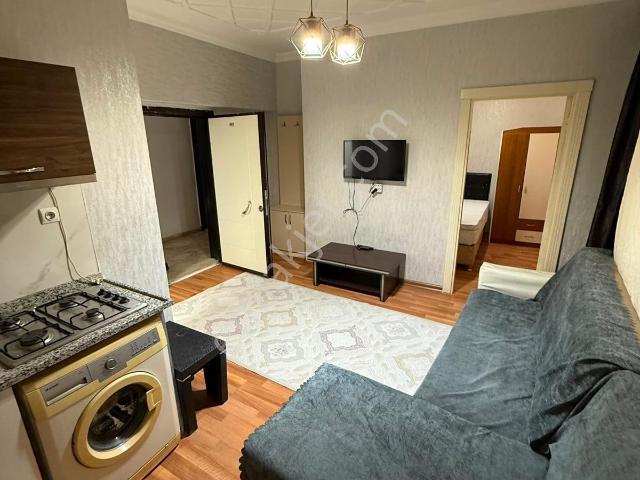 Konum Emlak'tan Ordu Caddesinde Full Eşyalı 1+1 Stüdyo