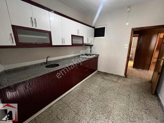 Konum İyi Kiralık Geniş 2+1