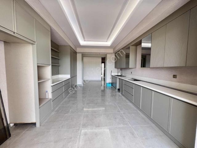Konumdan Yamaçtepe'de Orman Manzaralı 4,5+1 Sıfıryapı Vip Daire