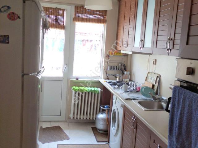 Konur 2 Sokak'ta Kiralık Eşyalı 3+1 Daire