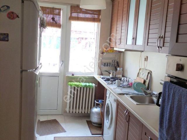 Konur 2 Sokak'ta Satılık 3+1 Eşyalı Daire