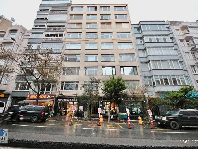 KONUT REALTY Gümüşsuyu Caddede 2 Tapulu, 400 m, Satılık Ofis